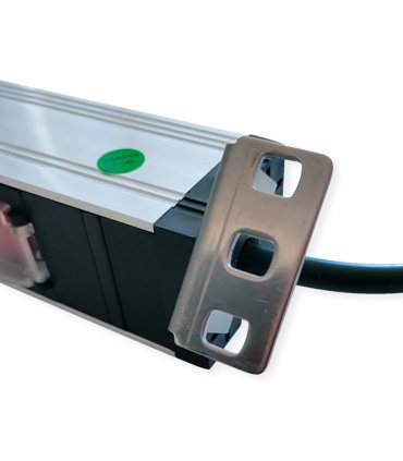Regleta 19" 1U 7 Schuko Con Interruptor y protección sobrecarga. Alumi