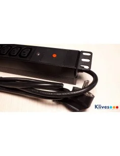 REGLETA 19" 1U 12 IEC C13 + LED + protección sobre tensiones, fabricada en aluminio negro