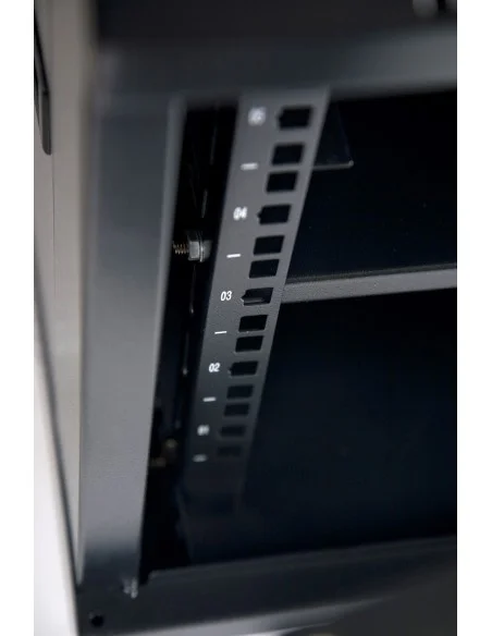 Rack mural 6u fondo 450mm con puerta delantera metalica ciega detalle 5