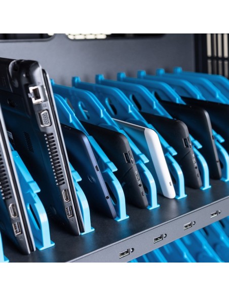 Armario de carga 30 portátiles o tablet, para equipos de hasta 14" incluye toma usb para facil conexión.